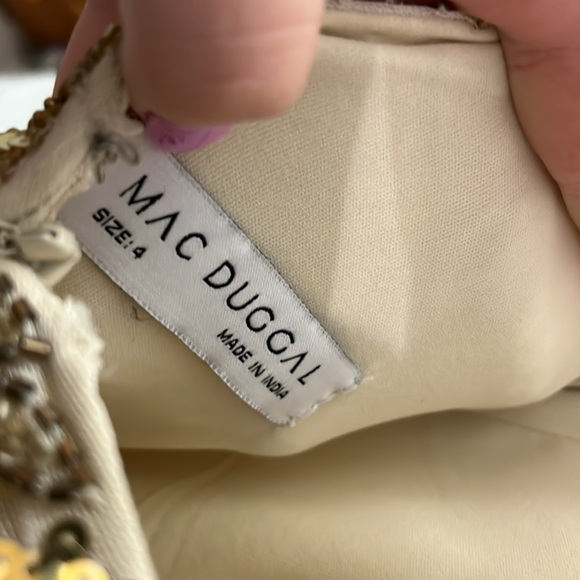 Mac Duggal EMBELLISHED SLEEVELESS PLUNGE NECK LOW BACK GOWN - Nude Gold - Picture 8 of 9